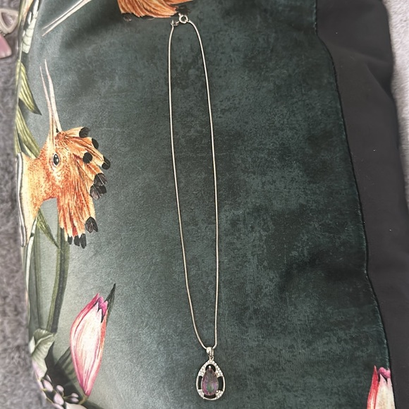 Jewelry - Purple gem sterling silver pendant necklace